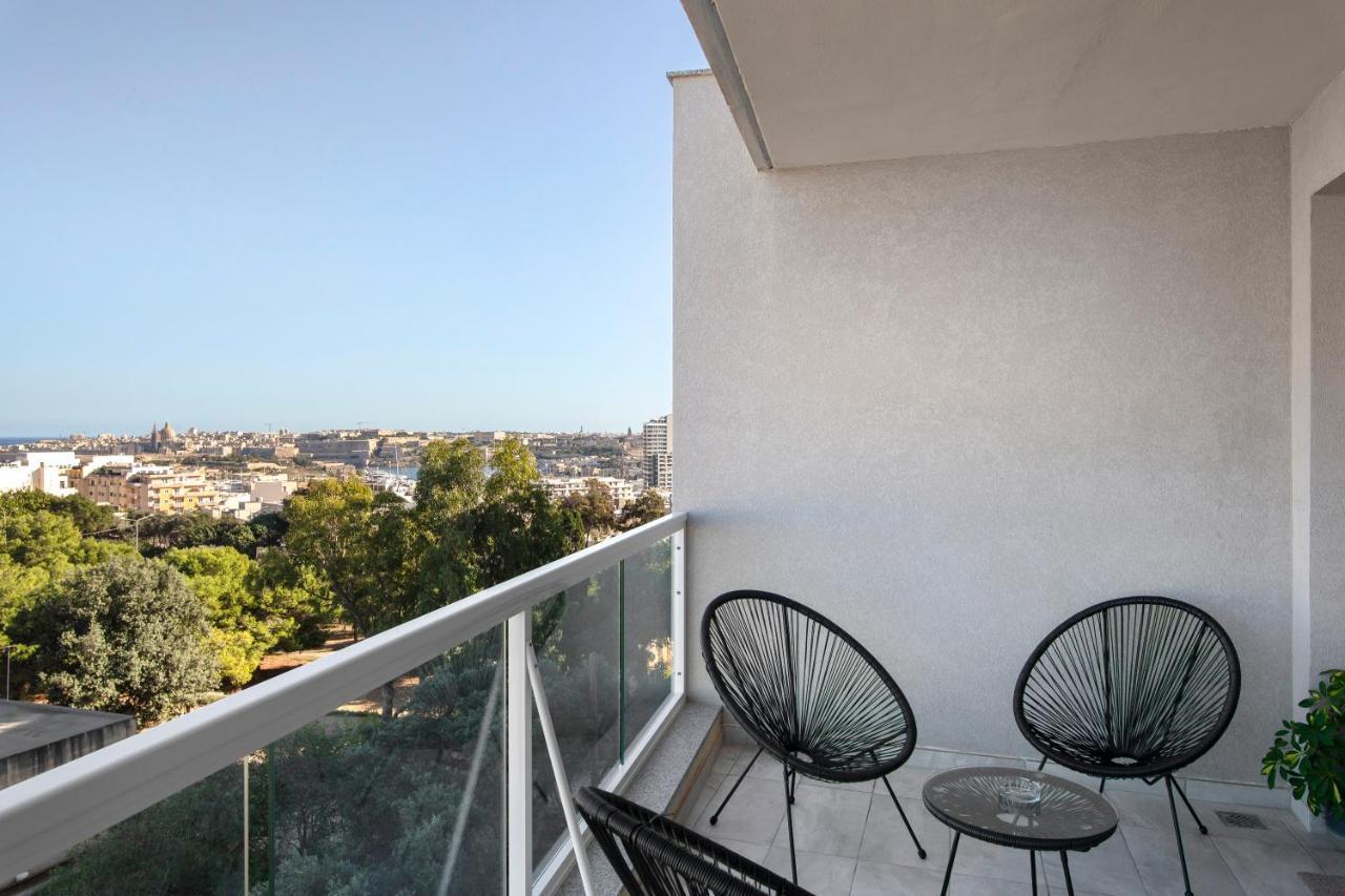 Spacious, Modern & Cosy 2 Bedroom 2 Bathroom Apartment - St. Julians San Ġiljan Kültér fotó