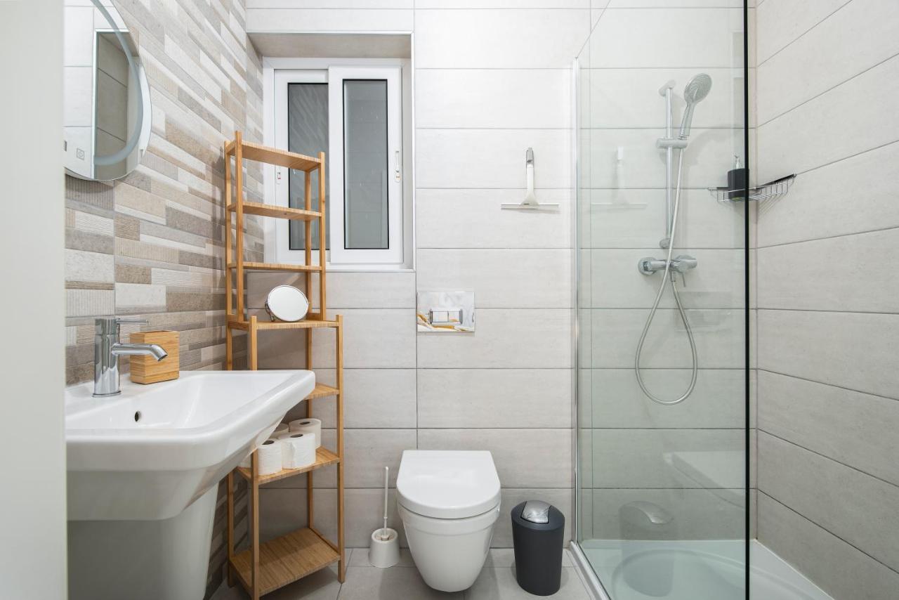 Spacious, Modern & Cosy 2 Bedroom 2 Bathroom Apartment - St. Julians San Ġiljan Kültér fotó