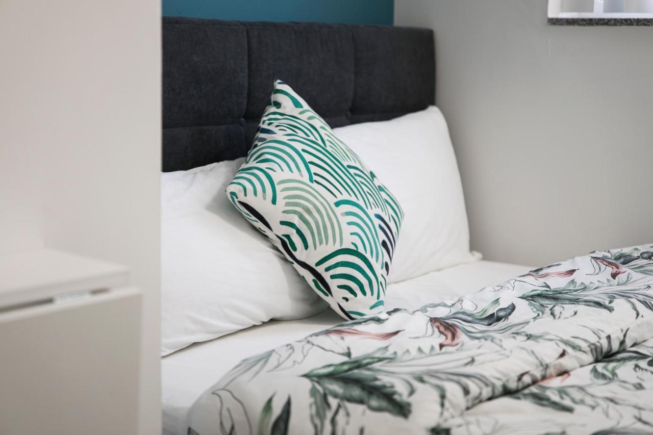 Spacious, Modern & Cosy 2 Bedroom 2 Bathroom Apartment - St. Julians San Ġiljan Kültér fotó